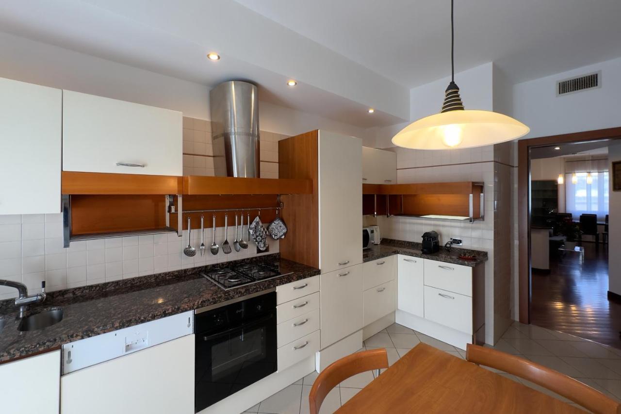 Best Way Rent - Apartments Near Tre Torri District Милан Экстерьер фото